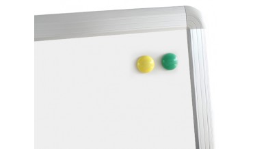 Difference between magnetic and non-magnetic whiteboards